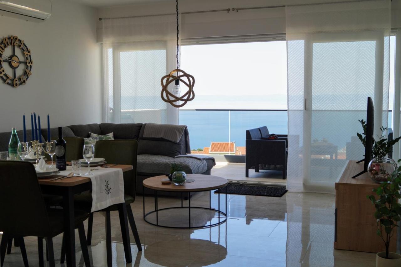 Apartment Ivona With Beautiful Seaview Makarska Exterior foto