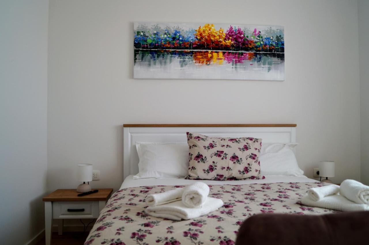 Apartment Ivona With Beautiful Seaview Makarska Exterior foto
