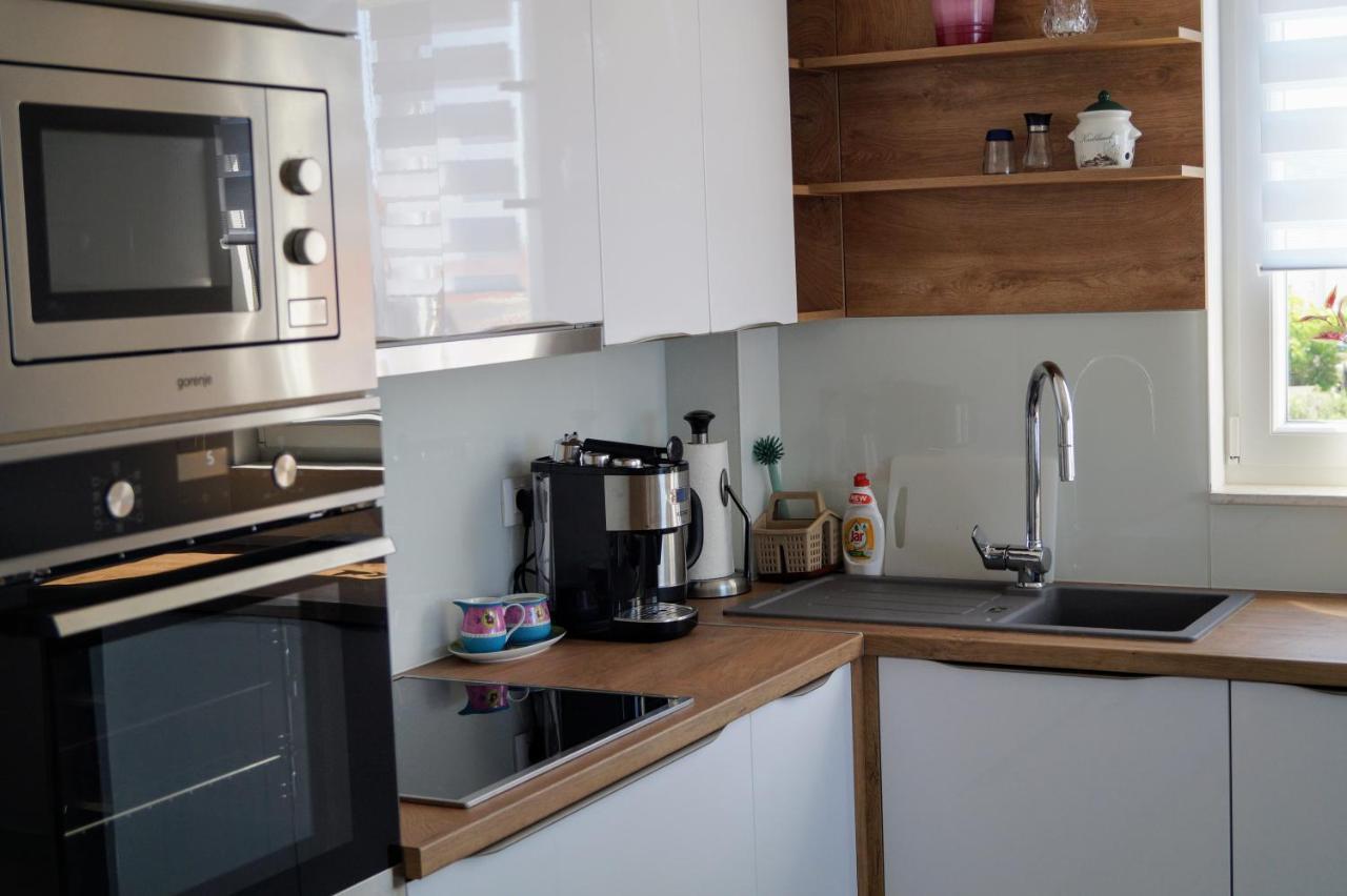 Apartment Ivona With Beautiful Seaview Makarska Exterior foto