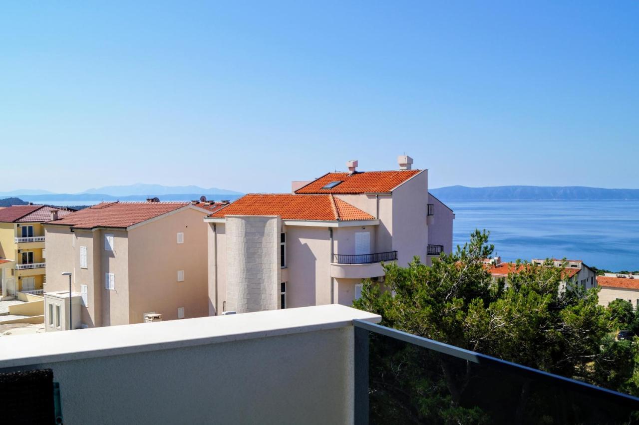 Apartment Ivona With Beautiful Seaview Makarska Exterior foto