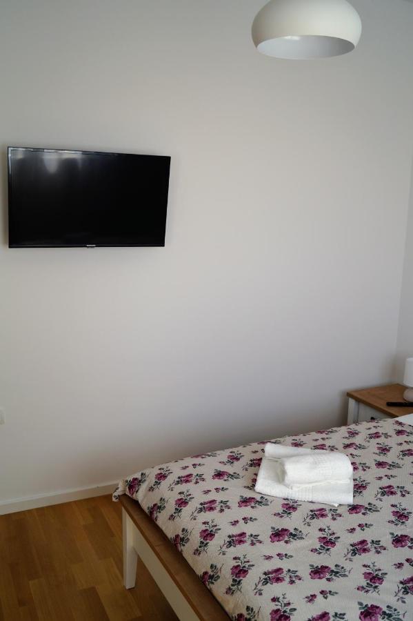 Apartment Ivona With Beautiful Seaview Makarska Exterior foto
