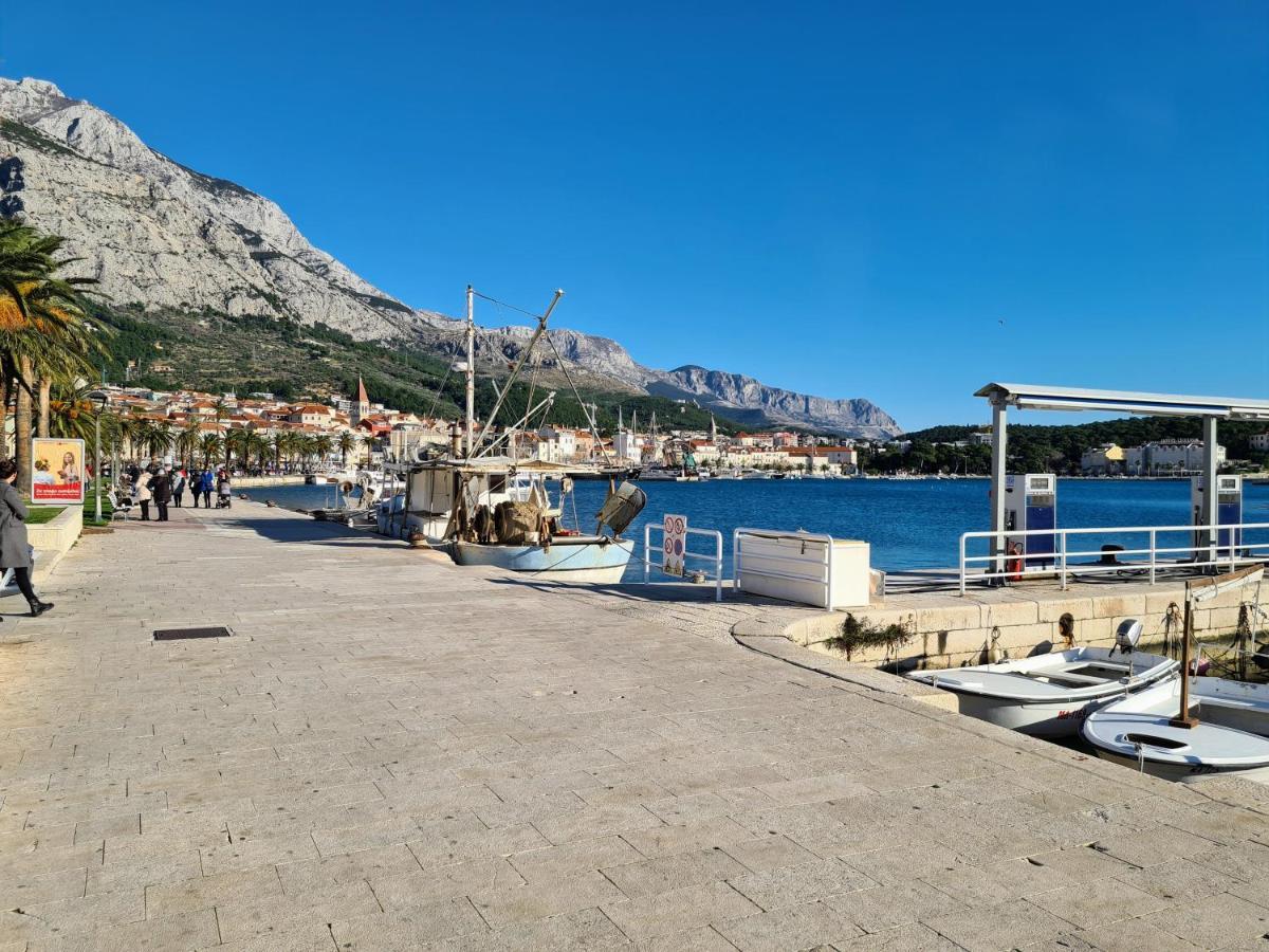 Apartment Ivona With Beautiful Seaview Makarska Exterior foto